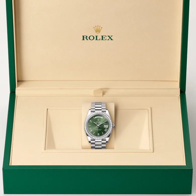 rolex M228349RBR-0030   - Lunetta con diamanti